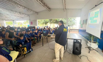 Policiais Rodoviários Federais participam de palestra contra o Trabalho Infantil e Exploração Sexual em Cáceres/MT