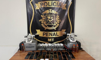 Operação em área externa de penitenciária apreende quatro drones e evita entrada de 28 celulares