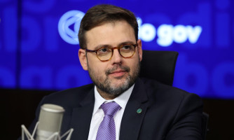 Fila no Revalida e falta de médicos no interior: Irajá propõe modernização do sistema