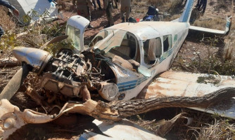 Avião cai por falta de combustível e 4 pessoas ficam feridas em MT