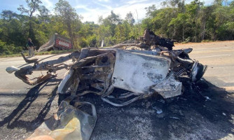 COMODORO: Quatro pessoas morrem carbonizadas após colisão na BR-364