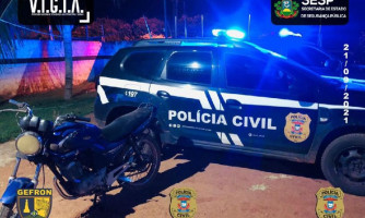 Em ação conjunta, Gefron e Polícia Civil recuperam motocicleta que estava em poder de um estrangeiro