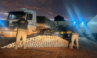 Em Cáceres-MT, PRF apreende 210kg de pasta base de cocaína