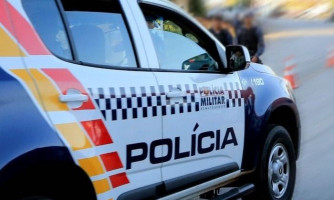 Em Pontes e Lacerda, Membros de facção ameaçam invadir escola caso adolescente, que namorava com dois, não saísse da sala de aula