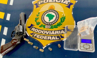 Em Pontes e Lacerda/MT, PRF apreende ouro, armas e aparelhos eletrônicos