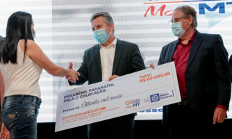Governo entrega R$ 1,8 milhão aos 15 municípios com melhor performance na vacinação contra Influenza e Covid-19