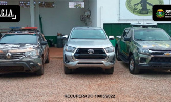 Hilux roubada a mão armada é recuperada pelo Gefron na fronteira