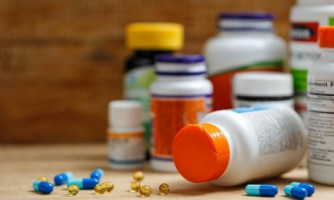 Justiça determina que Estado e município forneçam medicamentos a mulher que vendeu pertences para custear tratamento
