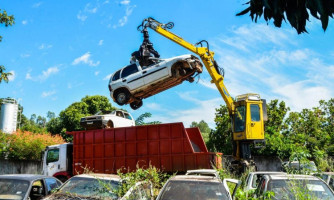 Leilão de veículos inservíveis supera expectativas e arrecada cerca de R$ 1 milhão