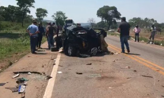 Mulher morre e outras duas pessoas ficam feridas em acidente envolvendo cinco veículos em Cáceres