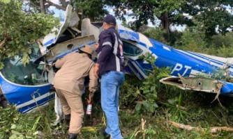 Piloto e passageiro ficam feridos em queda de avião no Pantanal