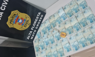 Polícia Civil identifica proprietária de dinheiro e devolve R$ 2,9 mil esquecidos em caixa eletrônico