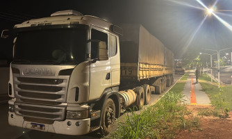 Polícia Militar recupera caminhão furtado com 50 toneladas de fertilizantes em MT