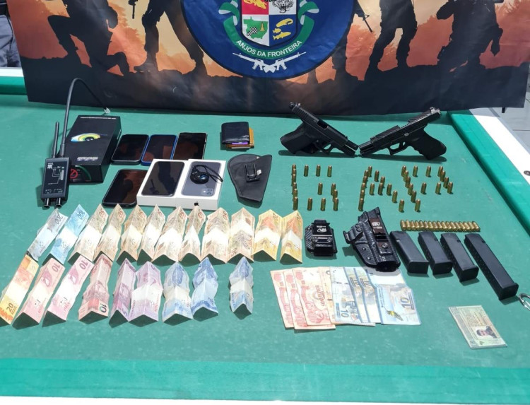 PM prende quadrilha em Mirassol d'Oeste por porte ilegal de armas e apreende munições