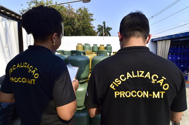 Procon monitora preços de gás de cozinha em 23 municípios de MT; Araputanga e Comodoro estão na lista