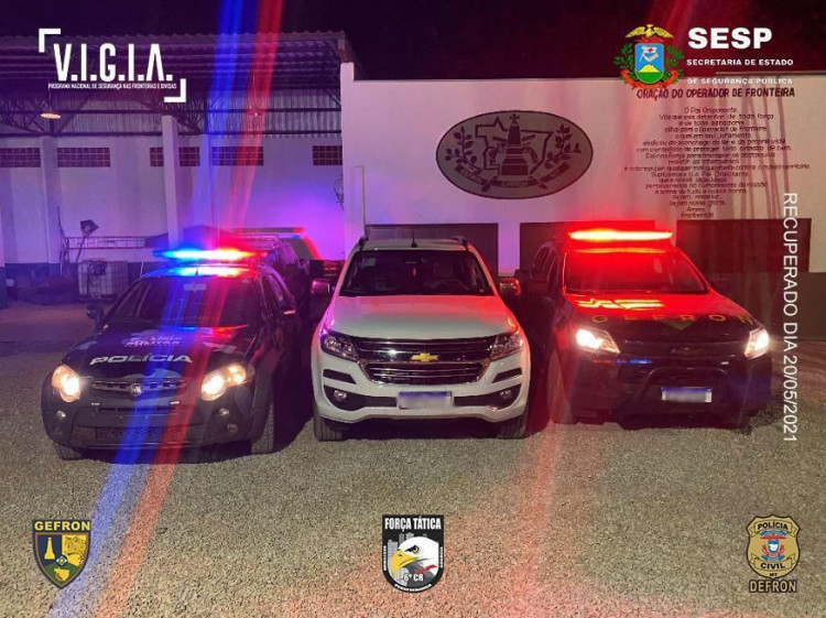 Policiais do Gefron recuperam caminhonete roubada em Curvelândia
