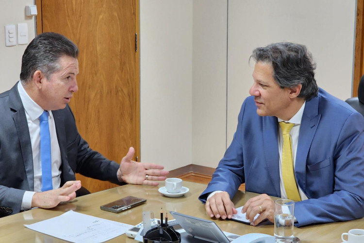 Governador se reúne com ministro da Fazenda e apresenta propostas para garantir equilíbrio regional