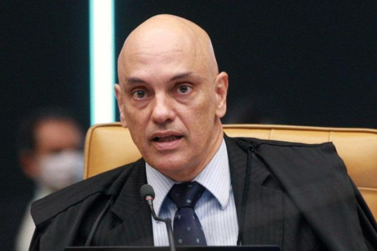 Moraes autoriza quebra de sigilo bancário de Bolsonaro e Michelle
