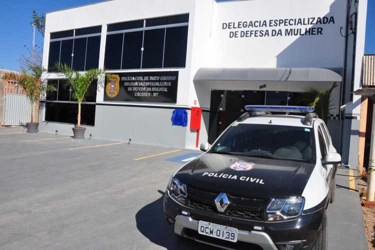 Polícia Civil prende pai por estupro de vulnerável de filhas de 11 e 07 anos em Cáceres