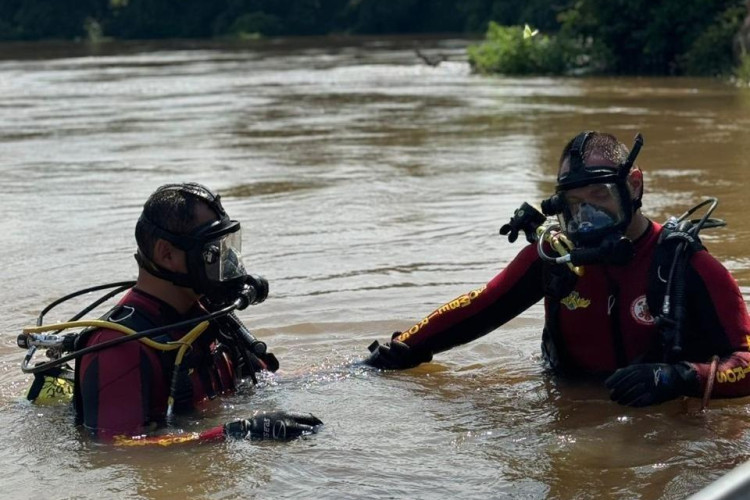 Bombeiros localizam corpo de homem que desapareceu no Alagado do Rio Teles Pires