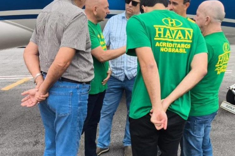 Luciano Hang visita Cáceres e avalia potencial para instalação de loja Havan no município