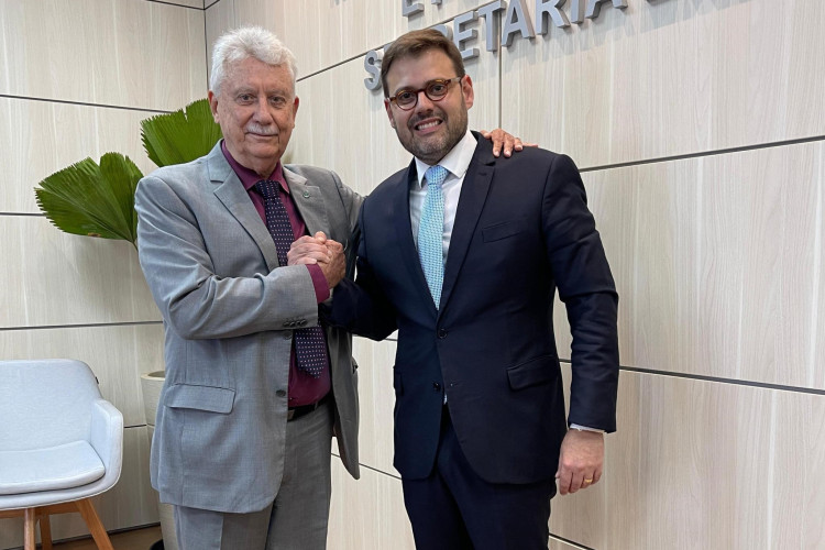 José Lacerda assumirá cadeira no Senado