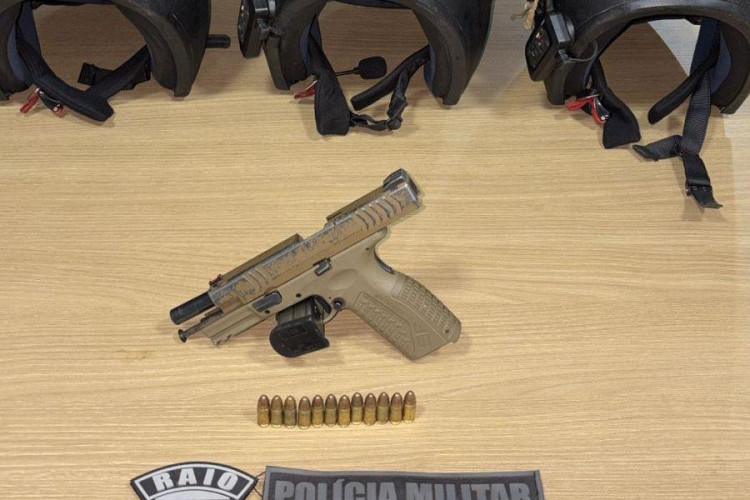 Companhia Raio prende homem com pistola e 10 munições em Pontes e Lacerda