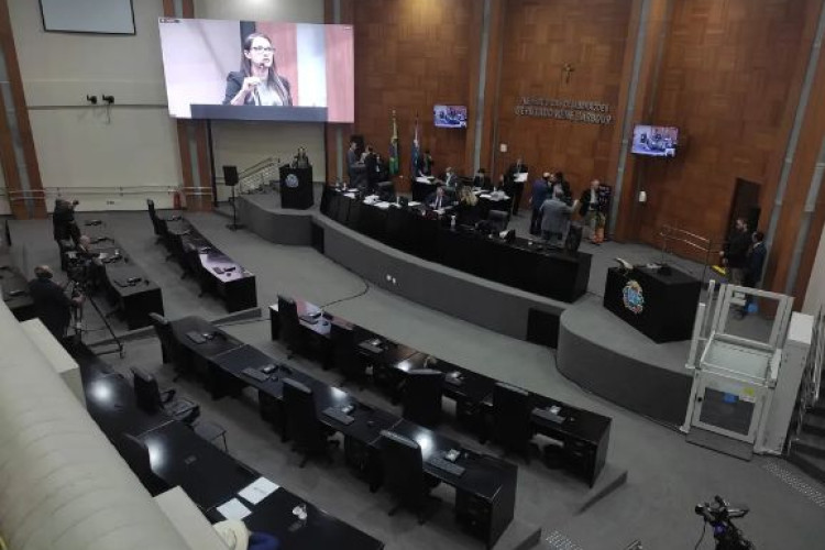 ALMT suspende sessões presenciais após aumento de casos de Covid-19