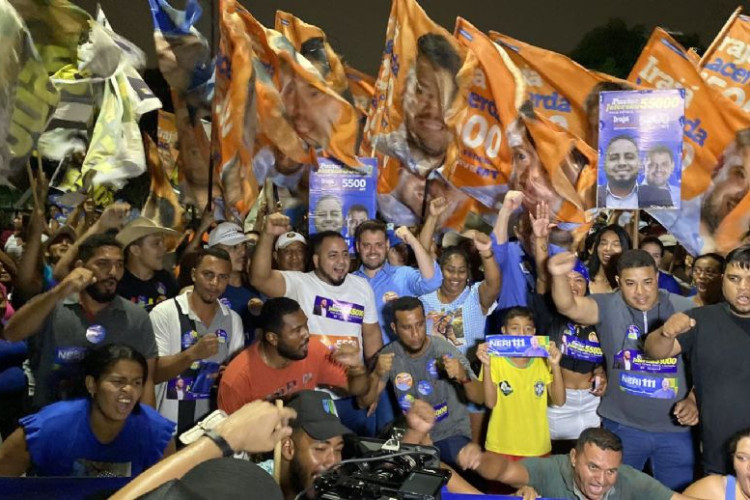 ?Arrastão e reunião com mais de 500 pessoas marcam agenda de Irajá Lacerda na baixada cuiabana