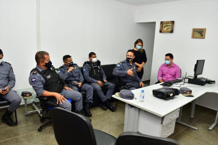 Botelho visita 3º Batalhão de Polícia Militar e assegura apoio às ações sociais