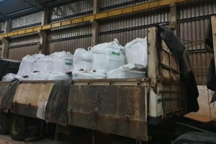 Caminhoneiro é preso por adulterar carga de adubo destinada à empresa Amaggi