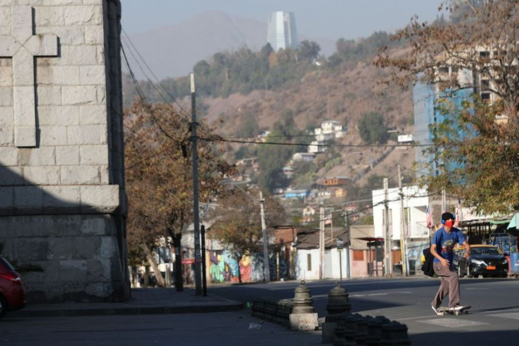 Chile fecha capital novamente após disparada de casos de covid-19