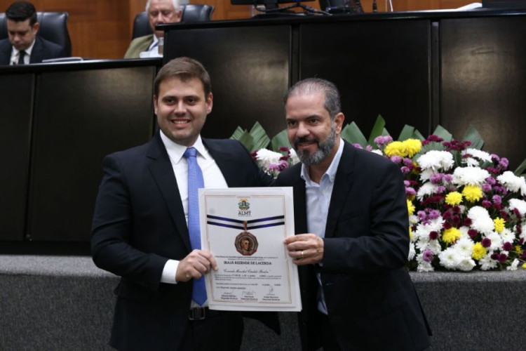 COMENDA MARECHAL RONDON: Irajá Lacerda recebe Homenagem da Assembleia Legislativa