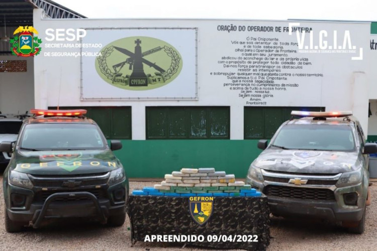 Droga avaliada em quase R$ 800 mil foi aprendida na fronteira; veja o vídeo