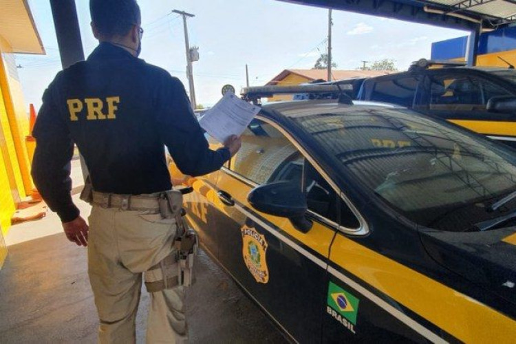 Em ação eficiente, equipe da PRF combate o descaminho e contrabando