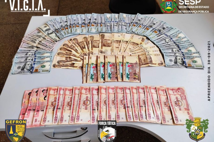 EVASÃO DE DIVISAS: Bolivianos com Dólar não declarado foram presos ao tentar entrar no Brasil