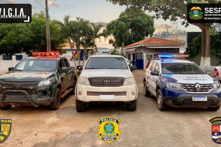 Forças de segurança recuperam Hilux roubada em Pontes e Lacerda