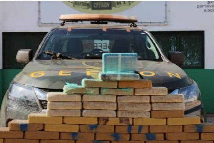 Gefron apreende 150 kg de cocaína que eram transportados da Bolívia para MT
