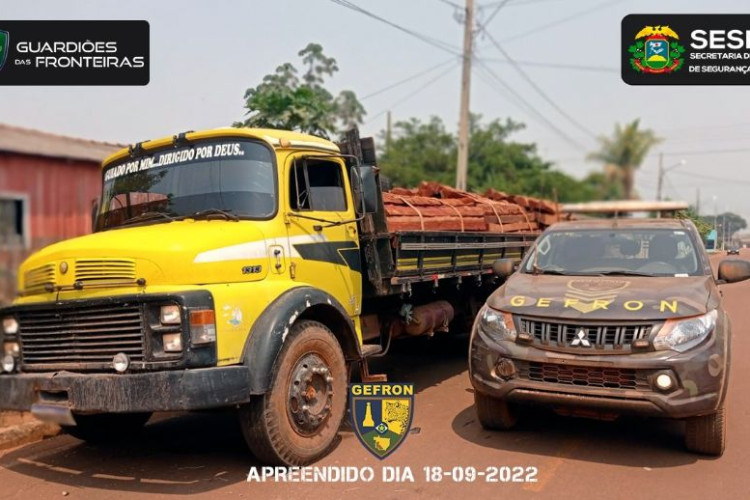 Gefron apreende caminhão carregado de madeira ilegal em Vila Bela da Santíssima Trindade