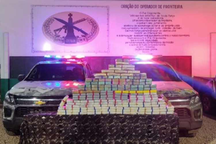 Gefron, Bope e PF apreendem 115 kg de drogas na fronteira, em Cáceres