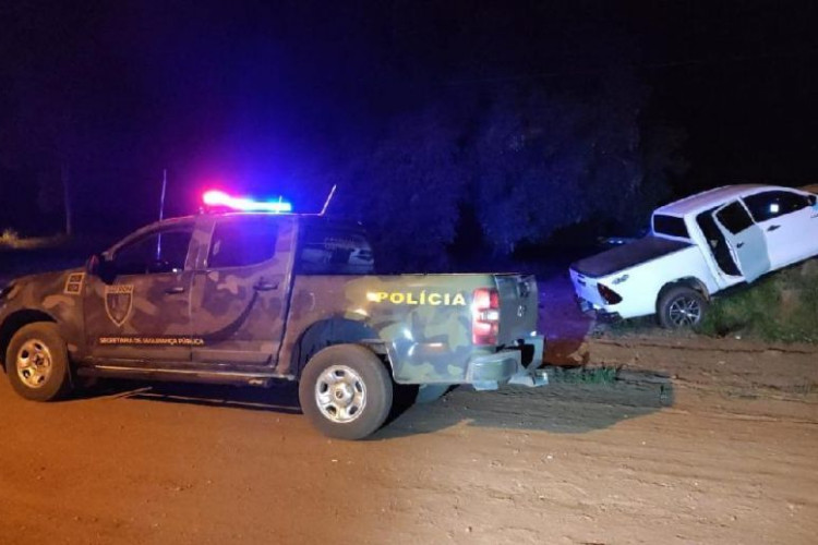 Gefron resgata família sequestrada e recupera caminhonete levada em assalto; 04 bandidos foram mortos