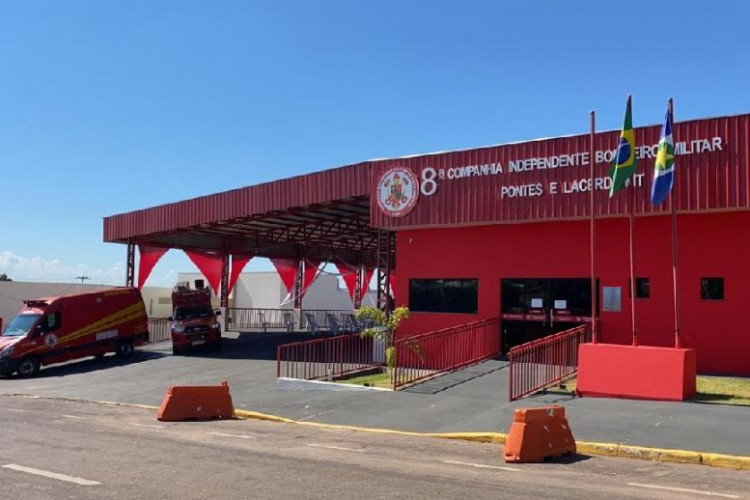 Governo de MT entrega novas unidades do Corpo de Bombeiros Militar e Politec no interior