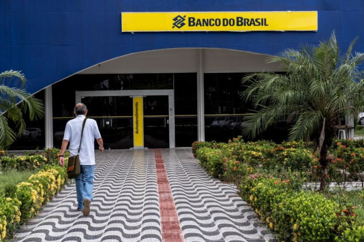 Governo de MT paga salário dos servidores estaduais nesta sexta-feira (31)