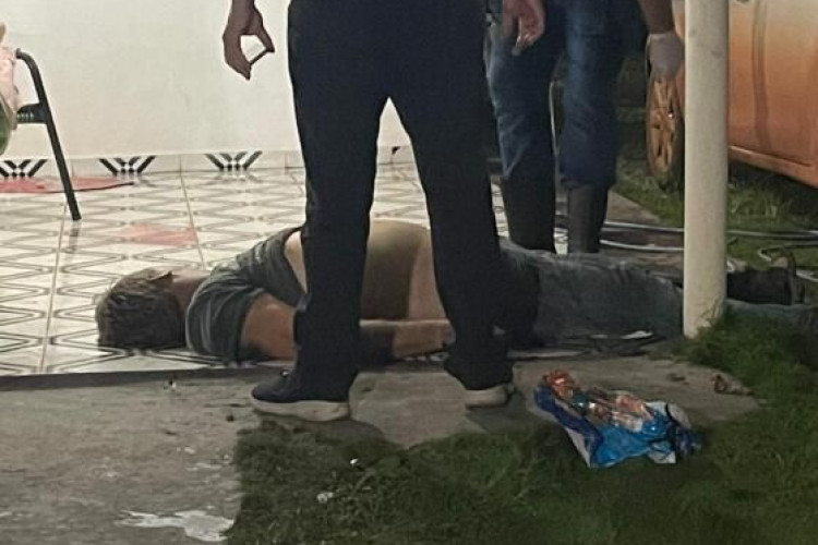 Homem é morto a tiros pelo vizinho durante briga por causa de lixo