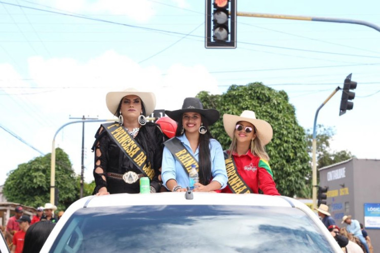 Homossexual eleito Princesa de Cavalgada em Rondônia rebate críticas esclarecendo que atendeu todos os critérios