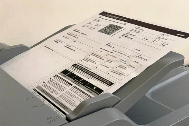 Licenciamento de veículos com placas finais 8, 9 e 0 pode ser pago até 31 de outubro