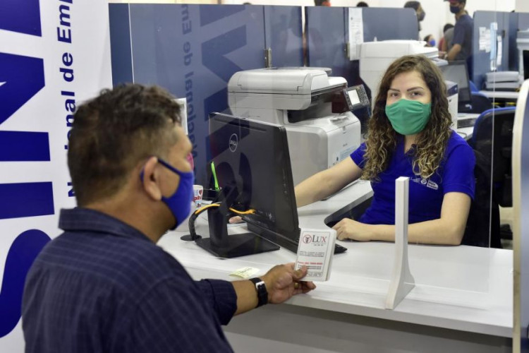 Mais de 2,6 mil vagas de emprego estão disponíveis nesta semana em Mato Grosso