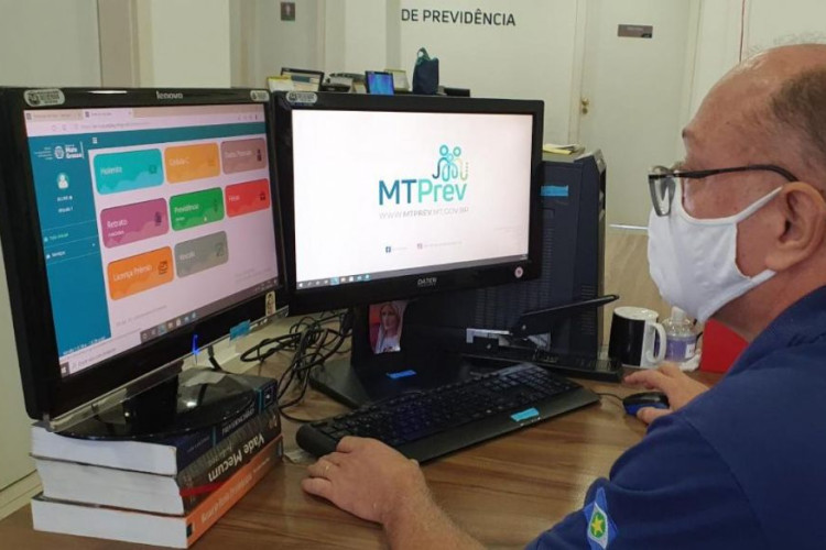 Mais de 7 mil aposentados e pensionistas podem ter pagamento bloqueado em MT