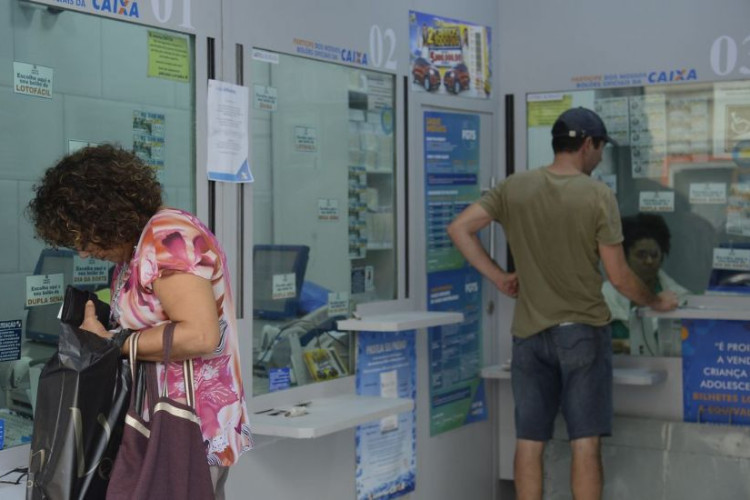 Mega-Sena deste sábado deve pagar prêmio de R$ 45 milhões