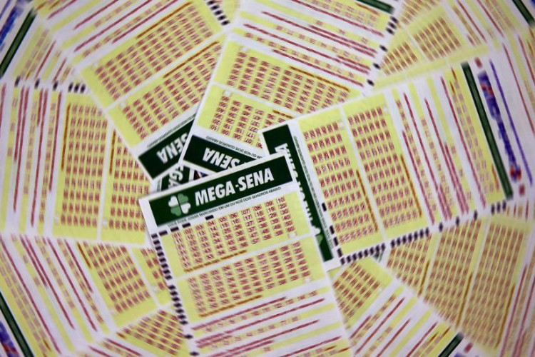 Mega-Sena: dois apostadores acertam 6 dezenas e dividirão R$ 189 mil